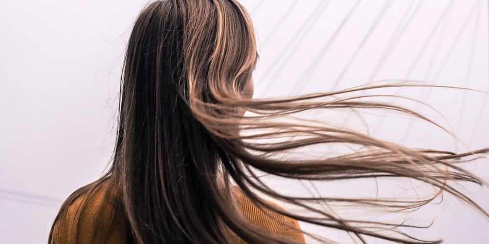 How to Use A Hair Serum - The Dos and The Don’ts - Styleofla