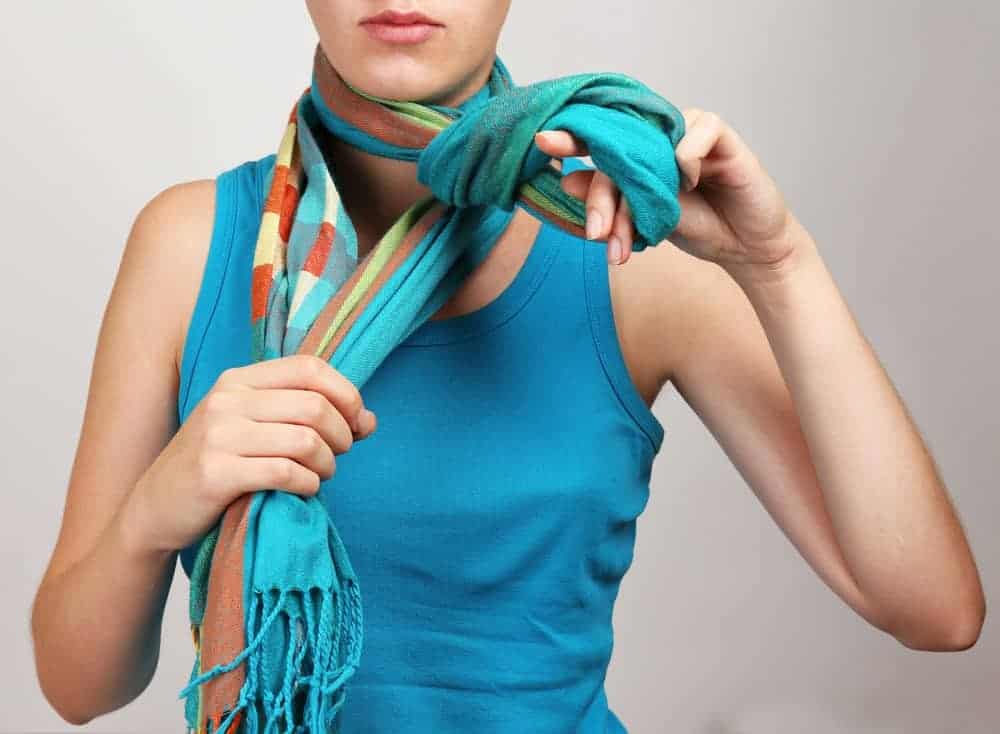 A Scarf Tie-Up