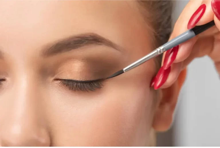 4 Easy Eye Makeup Tips for Beginners