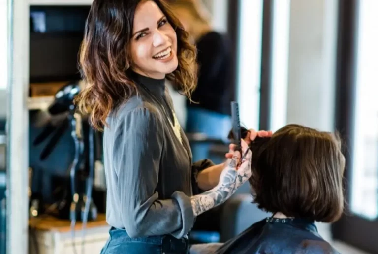 How To Find The Right Hair Salon For You