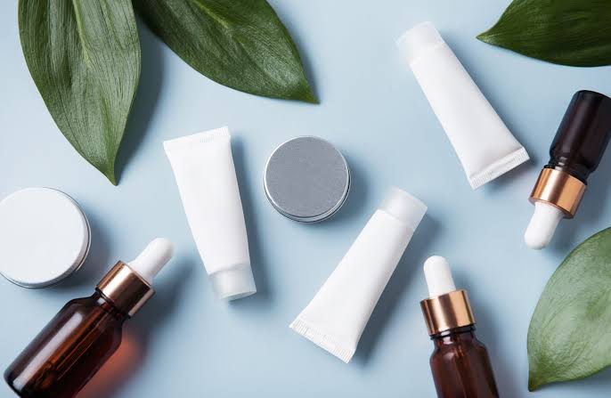 Navigating the Anti-Aging Market: How to Choose Products That Really Work