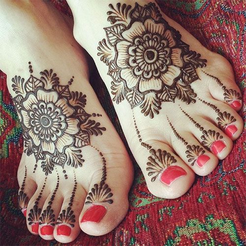 Floral Patterns for Leg Mehendi 